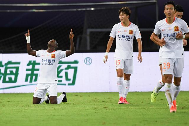 下半场的皇马惹不起！本赛季18个进球 17个来自下半场